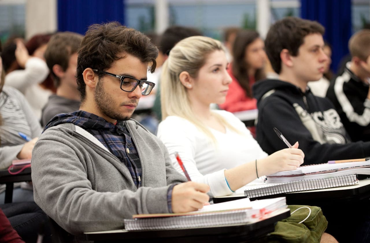Como ter foco e disciplina nos estudos? Confira 5 dicas